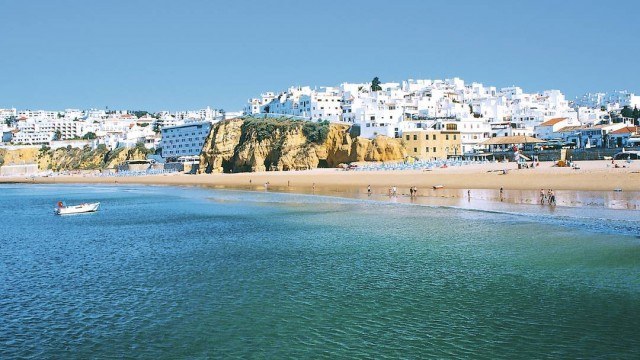 EUROPEMEDITERRANEANPORTUGALALGARVEALBUFEIRARES_000172